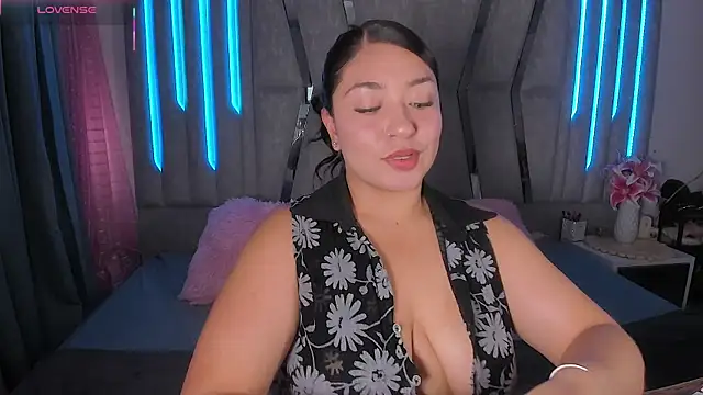 Snapshot of scarlet_miller1 chatting on April 27, 2026, 7:23 pm scarlet miller1 online show from April 27, 2026, 7:23 pm