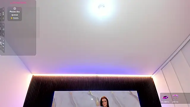 charlottewhitte online show from March 11, 2026, 11:37 am