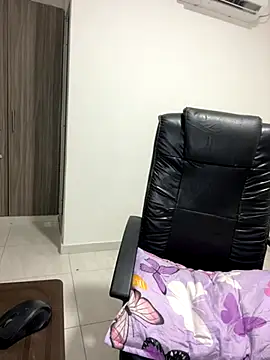 Violetacam 05 online show from October 4, 2025, 9:00 am