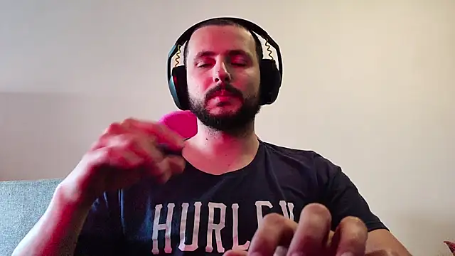 Snapshot of iurytx chatting on September 26, 2025, 7:21 pm iurytx online show from September 26, 2025, 7:21 pm