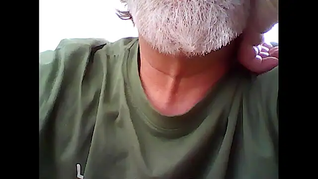 Snapshot of xcimeru chatting on October 21, 2025, 1:32 pm xcimeru online show from October 21, 2025, 1:32 pm