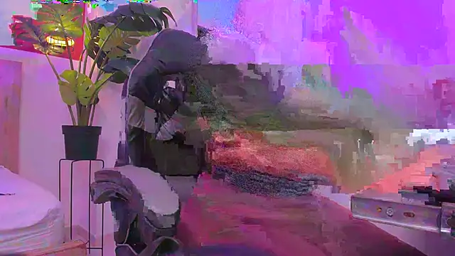 Snapshot of izaro22 chatting on October 23, 2025, 1:21 pm izaro22 online show from October 23, 2025, 1:21 pm