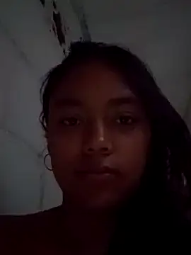 Snapshot of Chiara_petterson chatting on December 5, 2024, 4:39 pm Chiara petterson online show from December 5, 2024, 4:39 pm