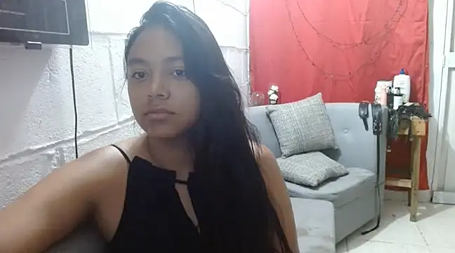 Snapshot of Chiara_petterson chatting on January 24, 2025, 10:32 am Chiara petterson online show from January 24, 2025, 10:32 am