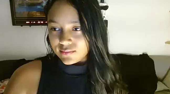 Snapshot of Chiara_petterson chatting on February 26, 2025, 3:46 am Chiara petterson online show from February 26, 2025, 3:46 am