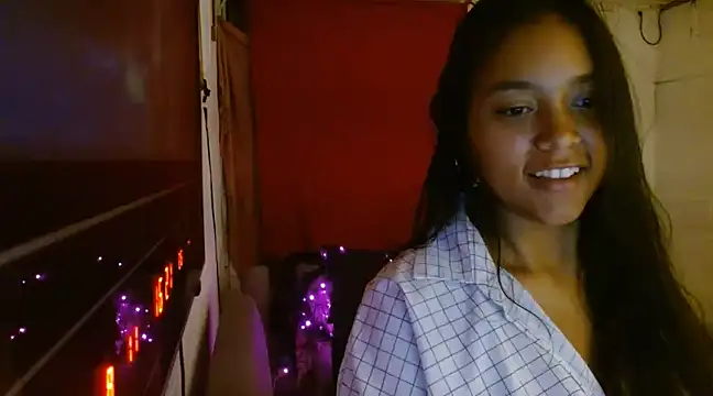 Snapshot of Chiara_petterson chatting on December 5, 2024, 7:10 am Chiara petterson online show from December 5, 2024, 7:10 am