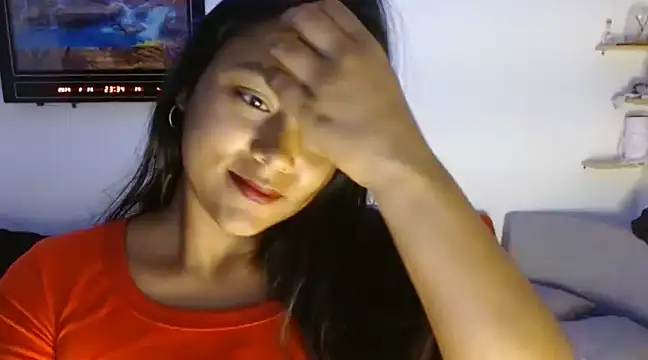 Snapshot of Chiara_petterson chatting on February 27, 2025, 4:35 am Chiara petterson online show from February 27, 2025, 4:35 am