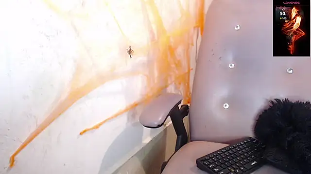 toxxxic cams online show from October 16, 2025, 2:20 am