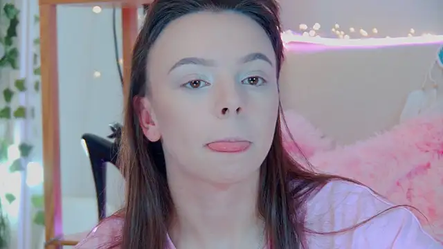 Snapshot of ElisabethDavis chatting on September 27, 2025, 3:07 pm ElisabethDavis online show from September 27, 2025, 3:07 pm