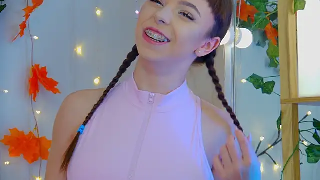 Snapshot of ElisabethDavis chatting on October 6, 2025, 3:13 pm ElisabethDavis online show from October 6, 2025, 3:13 pm