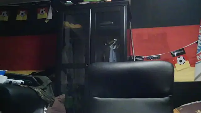 Snapshot of Die-geile-Sau chatting on January 31, 2026, 10:08 pm Die-geile-Sau online show from January 31, 2026, 10:08 pm