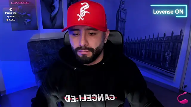 Snapshot of jhon_bear03 chatting on October 2, 2025, 11:13 am jhon bear03 online show from October 2, 2025, 11:13 am