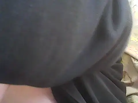 deluxpussy online show from October 12, 2025, 9:32 am