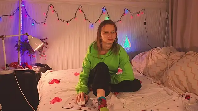 Frank Fraer online show from December 15, 2025, 7:09 pm