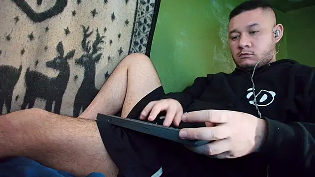 sweet cock28 online show from March 6, 2025, 4:17 pm