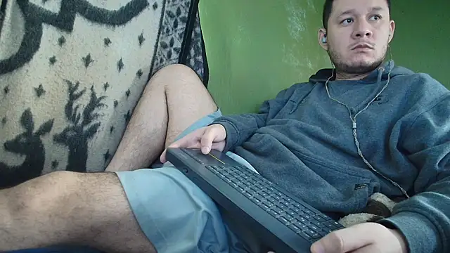 Snapshot of sweet_cock28 chatting on October 1, 2025, 3:27 pm sweet cock28 online show from October 1, 2025, 3:27 pm