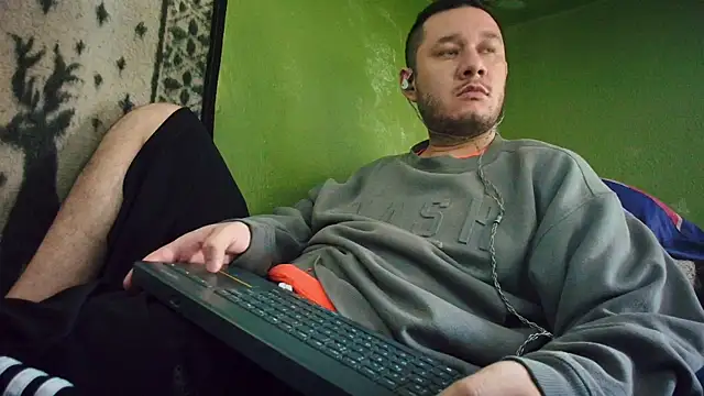 sweet cock28 online show from February 22, 2025, 3:47 pm