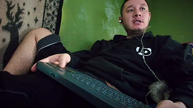 sweet cock28 online show from March 18, 2025, 3:33 pm