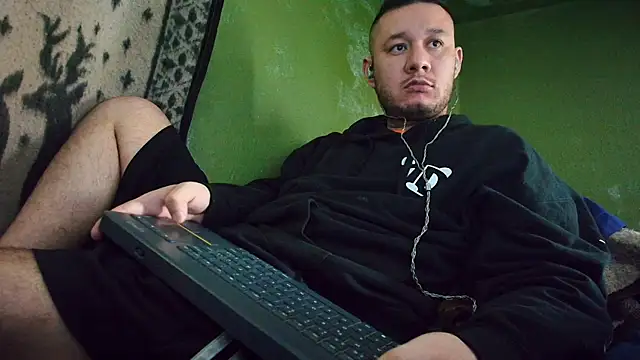 sweet cock28 online show from March 7, 2025, 3:39 pm