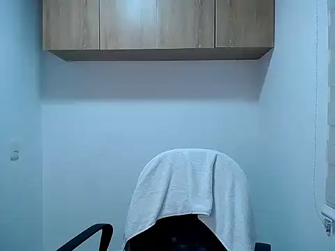 Snapshot of Danna_Ross_ chatting on November 14, 2025, 4:38 am Danna Ross online show from November 14, 2025, 4:38 am