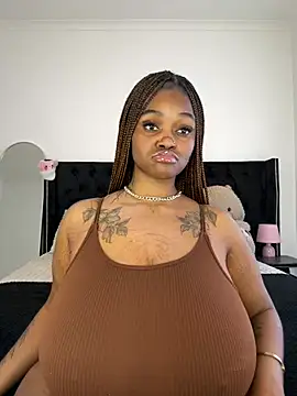 Yung-Missy online show from July 23, 2026, 6:22 am