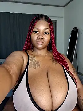 Yung-Missy online show from October 4, 2025, 8:21 pm