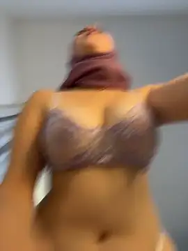 naughty  angel online show from December 15, 2025, 11:16 am