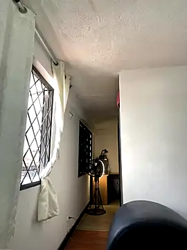 Snapshot of Natasha__Blue chatting on October 21, 2025, 6:07 pm Natasha Blue online show from October 21, 2025, 6:07 pm