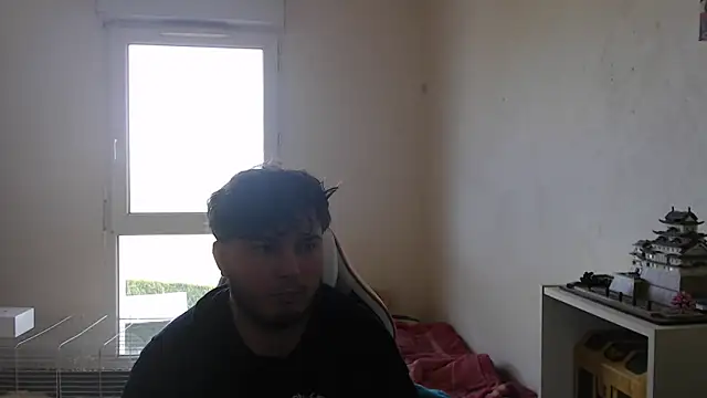 -Zerax- online show from September 28, 2025, 2:02 pm