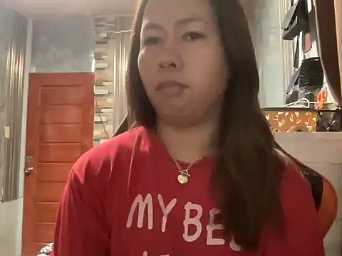 Snapshot of UrLove_Marga chatting on July 17, 2026, 10:29 pm UrLove Marga online show from July 17, 2026, 10:29 pm