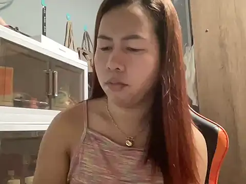 Snapshot of UrLove_Marga chatting on October 15, 2025, 10:07 pm UrLove Marga online show from October 15, 2025, 10:07 pm