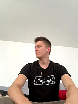 Toyjungee online show from October 3, 2025, 1:23 pm