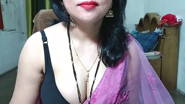 Snapshot of Cute_Mahi22 chatting on October 11, 2025, 5:19 am Cute Mahi22 online show from October 11, 2025, 5:19 am