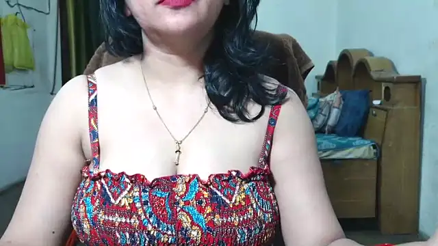 Snapshot of Cute_Mahi22 chatting on October 5, 2025, 6:37 am Cute Mahi22 online show from October 5, 2025, 6:37 am