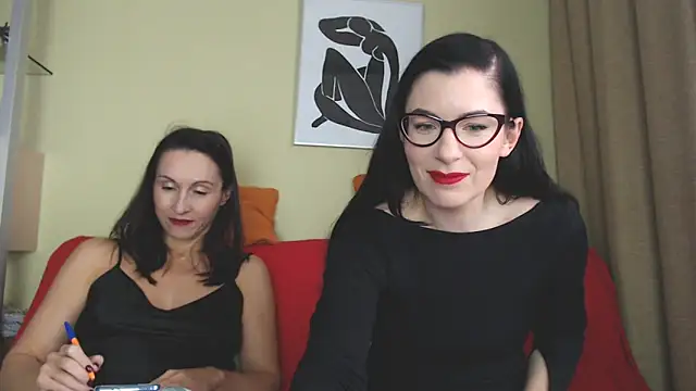 Snapshot of BDSMStars chatting on October 31, 2025, 9:28 am BDSMStars online show from October 31, 2025, 9:28 am