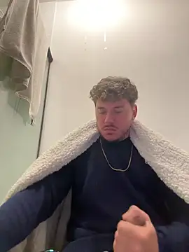 guaposexyh0t online show from June 1, 2026, 4:56 am