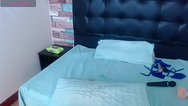 Snapshot of Naomy_Jackson chatting on February 5, 2025, 6:48 pm Naomy Jackson online show from February 5, 2025, 6:48 pm