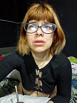 Carlafoxxx online show from October 17, 2025, 1:46 pm