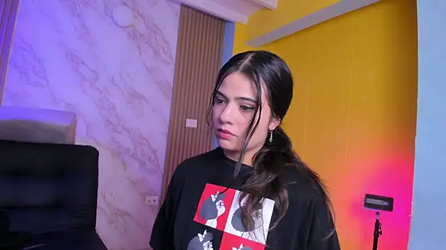 Snapshot of Megan_blue7 chatting on October 12, 2025, 11:44 am Megan blue7 online show from October 12, 2025, 11:44 am