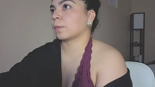 kimmiakiss22 online show from March 10, 2025, 1:12 am
