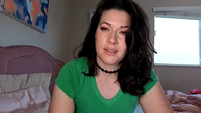 highly inappropriate online show from April 15, 2026, 2:32 pm