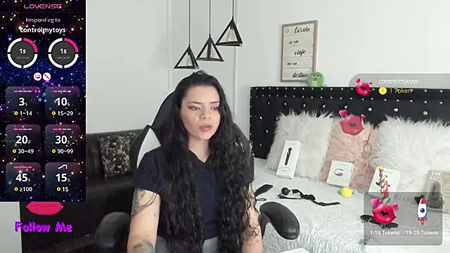 natasha logan  online show from February 25, 2025, 1:21 pm