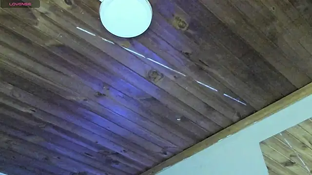 Snapshot of natasha_logan_ chatting on October 3, 2025, 4:03 am natasha logan  online show from October 3, 2025, 4:03 am