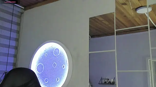 Snapshot of natasha_logan_ chatting on October 4, 2025, 4:03 am natasha logan  online show from October 4, 2025, 4:03 am