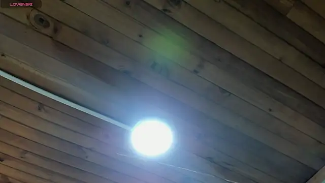 Snapshot of natasha_logan_ chatting on September 20, 2025, 4:06 am natasha logan  online show from September 20, 2025, 4:06 am