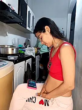 Snapshot of catire2323 chatting on March 20, 2025, 11:45 pm catire2323 online show from March 20, 2025, 11:45 pm