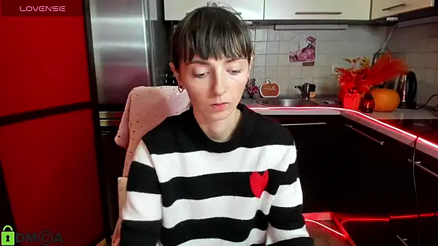 TayanaJons online show from November 27, 2025, 7:53 am