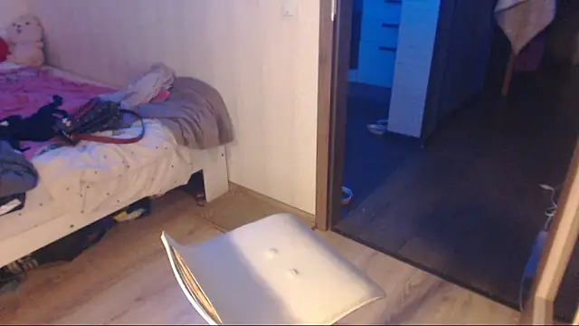 amanda kiss kiss online show from January 6, 2026, 7:40 pm