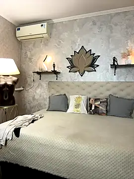 Snapshot of StripBianka chatting on November 12, 2025, 6:50 am StripBianka online show from November 12, 2025, 6:50 am