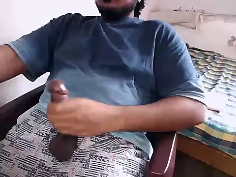 bignaturaldesi online show from March 11, 2025, 9:45 am